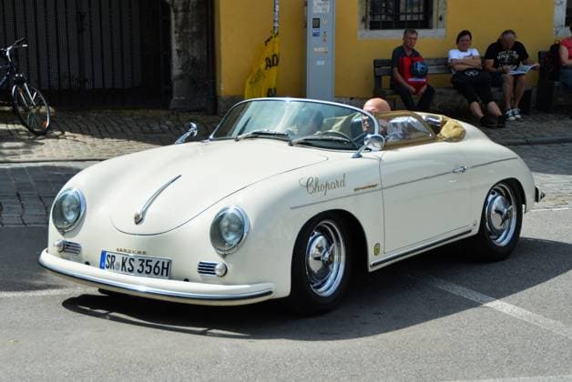 21. Regensburger Classic Rallye, Oldtimer-Rennen bzw Ausfahrt mit Start und Ziel in Regensburg, via Wiesent, Brennberg, Roding, Zandt, Bad Kötzting, Viechtach, Rattenberg am 6. und 7. Juni 2026. Foto: Oldtimer, Porsche 356 Speedster mit H-Kennzeichen *** 21 Regensburger Classic Rallye, classic car race or exit with start and finish in Regensburg, via Wiesent, Brennberg, Roding, Zandt, Bad Kötzting, Viechtach, Rattenberg on June 6 and 7, 2026 Photo classic car, Porsche 356 Speedster with H license plate