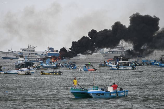 MANTA BOAT FIRE Manta, June 06, 2026 Fire of several boats in the Port of Manta API PHOTO ARIEL OCHOA Manta Manta ManaboÂ Ecuador DIS MANTA BOAT FIRE 8e696eb6a15c3549e4ac2ab4d5a0fb7e Copyright: xArielxOchoax