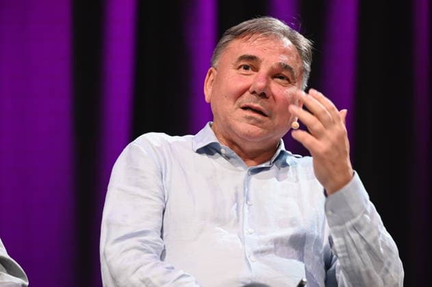 der bulgarische Politologe und Politikberater Ivan Krastev, ist Permanent Fellow am Institut für die Wissenschaften vom Menschen (IWM) in Wien, spricht auf der Bühne der Phil.Cologne, ein internationales Fest für Philosophie *** Bulgarian political scientist and political consultant Ivan Krastev, Permanent Fellow at the Institute for Human Sciences IWM in Vienna, will speak on stage at Phil Cologne, an international festival of philosophy