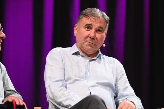 der bulgarische Politologe und Politikberater Ivan Krastev, ist Permanent Fellow am Institut für die Wissenschaften vom Menschen (IWM) in Wien, spricht auf der Bühne der Phil.Cologne, ein internationales Fest für Philosophie *** Bulgarian political scientist and political consultant Ivan Krastev, Permanent Fellow at the Institute for Human Sciences IWM in Vienna, will speak on stage at Phil Cologne, an international festival of philosophy