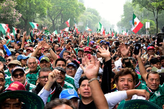 Mexicans Taking Part During The World s Largest Mexican Wave Mexicans taking part in the World s Largest Mexican Wave, aiming for a Guinness World Record before the 2026 FIFA World Cup. June 6, 2026, Mexico City, Mexico. (Photo by Luis Barron Eyepix Group) Copyright: xLuisxBarronx xEyepixxGroupx LB_06062026_185993