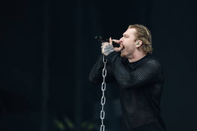 Marc Zelli Zellweger (Gesang) während des Auftritts der Schweizer Metalband Paleface Swiss im Rahmen des Festivals Rock am Ring 2026 am Nürburgring. Nürburg Rock am Ring Rheinland-Pfalz Germany *** Marc Zelli Zellweger singing during the performance of the Swiss metal band Paleface Swiss as part of the Rock am Ring 2026 festival at the Nürburgring Nürburg Rock am Ring Rheinland Pfalz Germany