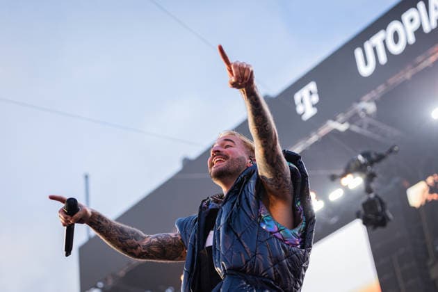 Rock am Ring 2026, Tag 2, 6.6.2026 Electric Callboy aus Castrop-Rauxel -- Mit dem Traditionsfestival Rock am Ring am Nürburgring in der Eifel startet in Deutschland die Festival-Saison. Rock am Ring findet in diesem Jahr vom 5. bis 7. Juni statt. Rund 80 Bands und Künstler stehen auf einer der drei großen Bühnen. Nürburg Nürburgring Rheinland-Pfalz Deutschland *** Rock am Ring 2026, Day 2, 6 6 2026 Electric Callboy from Castrop Rauxel The traditional Rock am Ring festival at the Nürburgring in the Eifel region kicks off the festival season in Germany Rock am Ring will take place this year from June 5 to 7 Around 80 bands and artists will perform on one of the three large stages Nürburg Nürburgring Rhineland-Palatinate Germany Copyright: xSebastianxDerixx