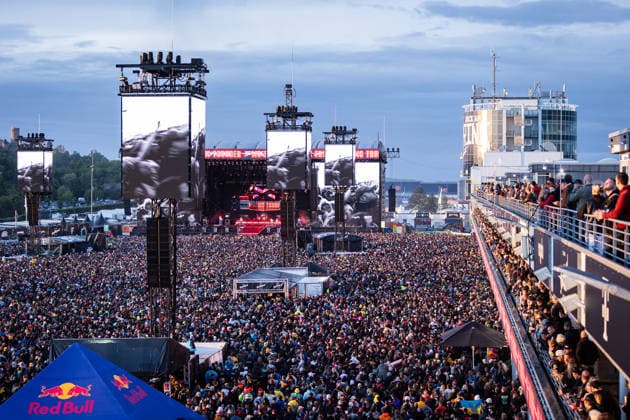 Rock am Ring 2026, Tag 2, 6.6.2026 Das Gelände ist proppevoll -- Mit dem Traditionsfestival Rock am Ring am Nürburgring in der Eifel startet in Deutschland die Festival-Saison. Rock am Ring findet in diesem Jahr vom 5. bis 7. Juni statt. Rund 80 Bands und Künstler stehen auf einer der drei großen Bühnen. Nürburg Nürburgring Rheinland-Pfalz Deutschland *** Rock am Ring 2026, Day 2, 6 6 2026 The grounds are packed The traditional Rock am Ring festival at the Nürburgring in the Eifel region kicks off the festival season in Germany Rock am Ring will take place this year from June 5 to 7 Around 80 bands and artists will perform on one of the three large stages Nürburg Nürburgring Rhineland-Palatinate Germany Copyright: xSebastianxDerixx
