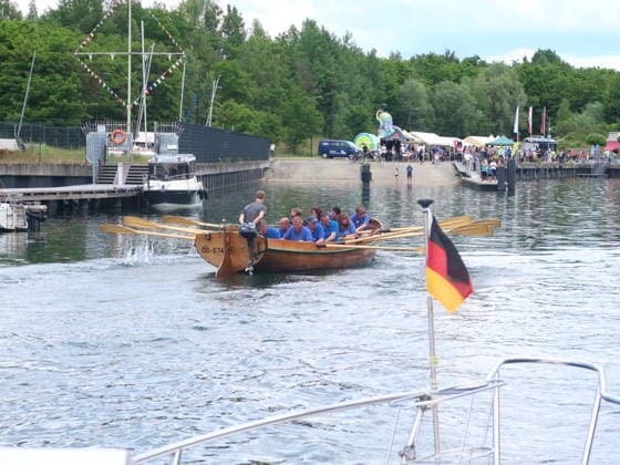 Lausitzer Kutterregatta. Der Ruderwettkampf der Firmen und Vereine, organisiert von Lausitzer Wassersportfreunde e.V., Jugendhaus Wartburg e.V. im Hafen Hagenwerder, Hafenstraße 100, 02827 Görlitz am Berzdorfer See am 06.6.2026 *** Lusatian Cutter Regatta The rowing competition of companies and clubs, organized by Lausitzer Wassersportfreunde e V , Jugendhaus Wartburg e V in Hagenwerder harbour, Hafenstraße 100, 02827 Görlitz on Lake Berzdorf on 06 6 2026 Copyright: xMatthiasxWehnertx