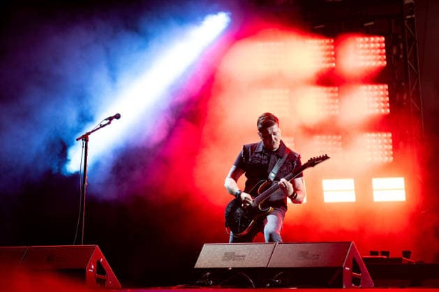 Flemming C. Lund (Gitarre) während des Auftritts der dänischen Rockband Volbeat im Rahmen des Festivals Rock am Ring 2026 am Nürburgring. Nürburg Rock am Ring Rheinland-Pfalz Germany *** Flemming C Lund guitar during the performance of the Danish rock band Volbeat as part of the Rock am Ring 2026 festival at the Nürburgring Nürburg Rock am Ring Rheinland Pfalz Germany