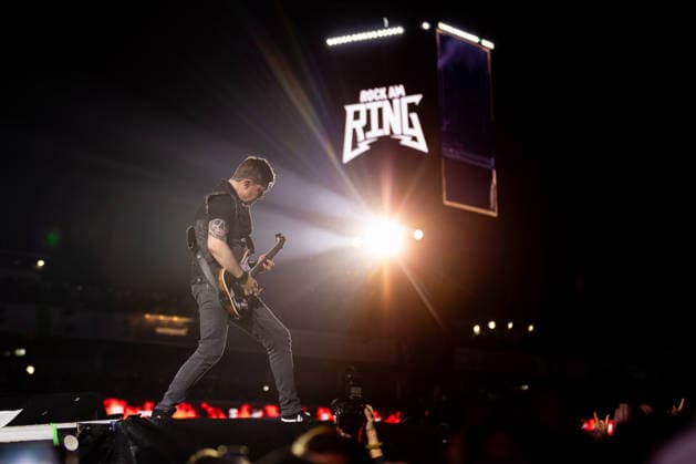 Flemming C. Lund (Gitarre) während des Auftritts der dänischen Rockband Volbeat im Rahmen des Festivals Rock am Ring 2026 am Nürburgring. Nürburg Rock am Ring Rheinland-Pfalz Germany *** Flemming C Lund guitar during the performance of the Danish rock band Volbeat as part of the Rock am Ring 2026 festival at the Nürburgring Nürburg Rock am Ring Rheinland Pfalz Germany