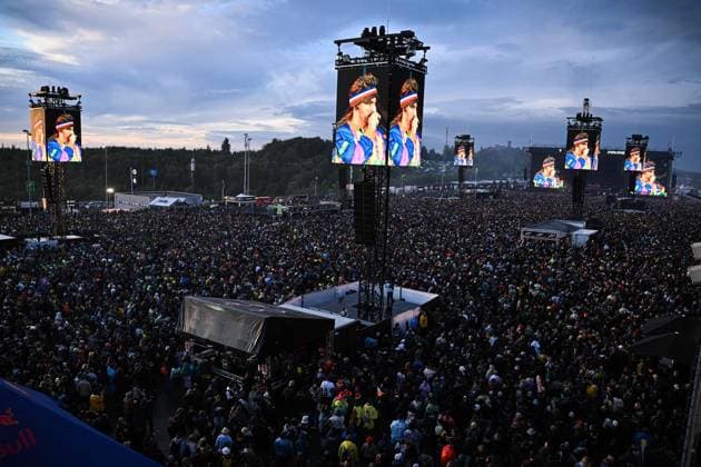 Rock am Ring 2026 ** NUR FÜR REDAKTIONELLE ZWECKE ** EDITORIAL USE ONLY **<p>Fans während des Konzerts von der Band Electric Callboy spielt bei Rock am Ring Festival, am 06.06.2026 im Nürburgring. Deutschland NRW Nürburg Copyright: SocratesxTassos *** Rock am Ring 2026 FOR EDITORIAL PURPOSES ONLY EDITORIAL USE ONLY p Fans during the concert of the band Electric Callboy playing at Rock am Ring Festival, on 06 06 2026 at Nürburgring Germany NRW Nürburg Copyright SocratesxTassos Copyright: SocratesxTassos doc866d2aoxjht16lhbavc7 ,EDITORIAL USE ONLY