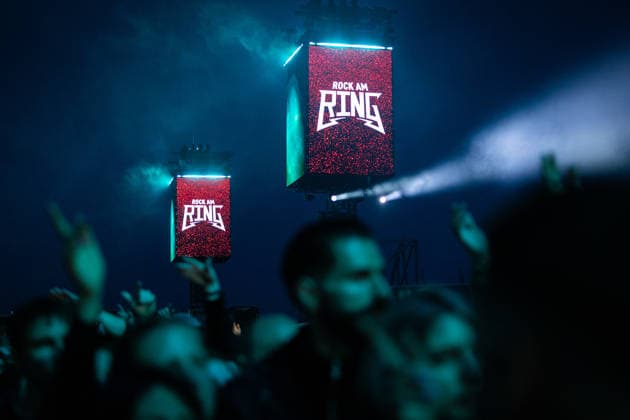 Rock am Ring 2026, Tag 2, 6.6.2026 Atmosphäre bei Marteria -- Mit dem Traditionsfestival Rock am Ring am Nürburgring in der Eifel startet in Deutschland die Festival-Saison. Rock am Ring findet in diesem Jahr vom 5. bis 7. Juni statt. Rund 80 Bands und Künstler stehen auf einer der drei großen Bühnen. Nürburg Nürburgring Rheinland-Pfalz Deutschland *** Rock am Ring 2026, Day 2, 6 6 2026 Atmosphere at Marteria The traditional Rock am Ring festival at the Nürburgring in the Eifel region kicks off the festival season in Germany Rock am Ring will take place this year from 5 to 7 June Around 80 bands and artists will perform on one of the three large stages Nürburg Nürburgring Rhineland-Palatinate Germany Copyright: xSebastianxDerixx