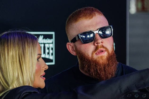 06.06.2026. Leverkusen. Michael Doleys (MckyTV) am Rande des Fame Fighting, das große Promibox-Event von BILD und Eugen Lopez in der Leverkusener Ostermann Arena. Zum ersten Mal in Kooperation mit dem britischen Pendant Misfits Boxing und dem internationalen Medienpartner The Sun. Leverkusen Ostermann Arena Nordrhein-Westfalen Deutschland *** 06 06 2026 Leverkusen Michael Doleys MckyTV on the sidelines of Fame Fighting, the big celebrity boxing event by BILD and Eugen Lopez at the Ostermann Arena in Leverkusen For the first time in cooperation with the British counterpart Misfits Boxing and the international media partner The Sun Leverkusen Ostermann Arena North Rhine-Westphalia Germany