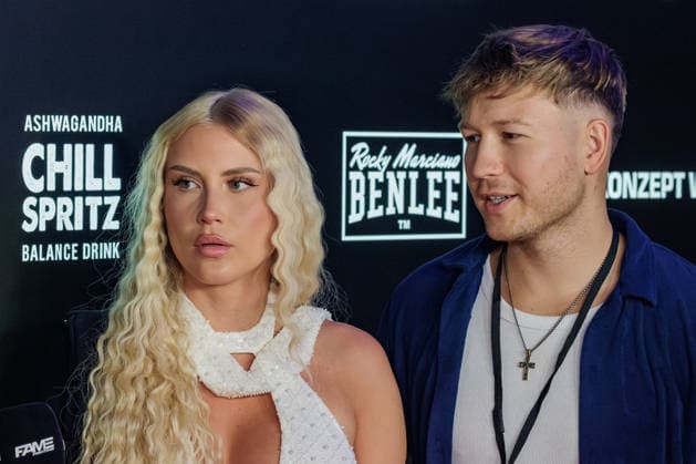 06.06.2026. Leverkusen. (r-l) Oliver Ginkel mit Freundin Antonia am Rande des Fame Fighting, das große Promibox-Event von BILD und Eugen Lopez in der Leverkusener Ostermann Arena. Zum ersten Mal in Kooperation mit dem britischen Pendant Misfits Boxing und dem internationalen Medienpartner The Sun. Leverkusen Ostermann Arena Nordrhein-Westfalen Deutschland *** 06 06 2026 Leverkusen r l Oliver Ginkel with girlfriend Antonia on the sidelines of Fame Fighting, the big celebrity boxing event organized by BILD and Eugen Lopez at the Ostermann Arena in Leverkusen For the first time in cooperation with British counterpart Misfits Boxing and international media partner The Sun Leverkusen Ostermann Arena North Rhine-Westphalia Germany