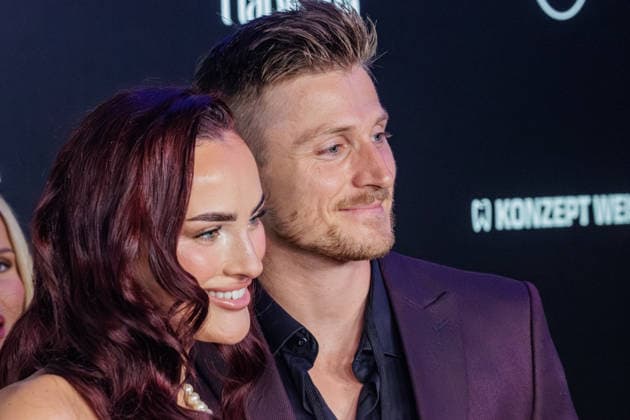 06.06.2026. Leverkusen. (r-l) Tommy Pedroni mit Freundin Paulina am Rande des Fame Fighting, das große Promibox-Event von BILD und Eugen Lopez in der Leverkusener Ostermann Arena. Zum ersten Mal in Kooperation mit dem britischen Pendant Misfits Boxing und dem internationalen Medienpartner The Sun. Leverkusen Ostermann Arena Nordrhein-Westfalen Deutschland *** 06 06 2026 Leverkusen r l Tommy Pedroni with girlfriend Paulina on the sidelines of Fame Fighting, the big celebrity boxing event organized by BILD and Eugen Lopez at the Ostermann Arena in Leverkusen For the first time in cooperation with the British counterpart Misfits Boxing and the international media partner The Sun Leverkusen Ostermann Arena North Rhine-Westphalia Germany