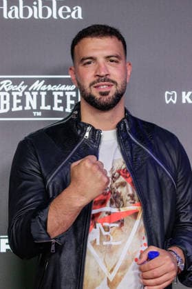 06.06.2026. Leverkusen. Filip Pavlovic am Rande des Fame Fighting, das große Promibox-Event von BILD und Eugen Lopez in der Leverkusener Ostermann Arena. Zum ersten Mal in Kooperation mit dem britischen Pendant Misfits Boxing und dem internationalen Medienpartner The Sun. Leverkusen Ostermann Arena Nordrhein-Westfalen Deutschland *** 06 06 2026 Leverkusen Filip Pavlovic on the verge of fame Fighting, the big celebrity boxing event by BILD and Eugen Lopez in the Ostermann Arena in Leverkusen For the first time in cooperation with the British counterpart Misfits Boxing and the international media partner The Sun Leverkusen Ostermann Arena North Rhine-Westphalia Germany
