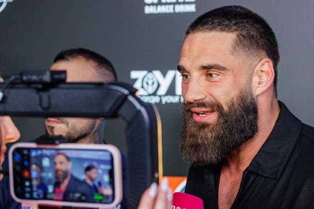 06.06.2026. Leverkusen. Aleks Petrovic am Rande des Fame Fighting, das große Promibox-Event von BILD und Eugen Lopez in der Leverkusener Ostermann Arena. Zum ersten Mal in Kooperation mit dem britischen Pendant Misfits Boxing und dem internationalen Medienpartner The Sun. Leverkusen Ostermann Arena Nordrhein-Westfalen Deutschland *** 06 06 2026 Leverkusen Aleks Petrovic on the verge of Fame Fighting, the big celebrity boxing event by BILD and Eugen Lopez in the Ostermann Arena in Leverkusen For the first time in cooperation with the British counterpart Misfits Boxing and the international media partner The Sun Leverkusen Ostermann Arena North Rhine-Westphalia Germany