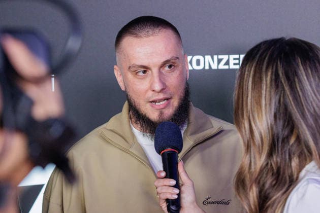 06.06.2026. Leverkusen. Eugen Lopez am Rande des Fame Fighting, das große Promibox-Event von BILD und Eugen Lopez in der Leverkusener Ostermann Arena. Zum ersten Mal in Kooperation mit dem britischen Pendant Misfits Boxing und dem internationalen Medienpartner The Sun. Leverkusen Ostermann Arena Nordrhein-Westfalen Deutschland *** 06 06 2026 Leverkusen Eugen Lopez on the verge of Fame Fighting, the big celebrity boxing event by BILD and Eugen Lopez at the Ostermann Arena in Leverkusen For the first time in cooperation with the British counterpart Misfits Boxing and the international media partner The Sun Leverkusen Ostermann Arena North Rhine-Westphalia Germany