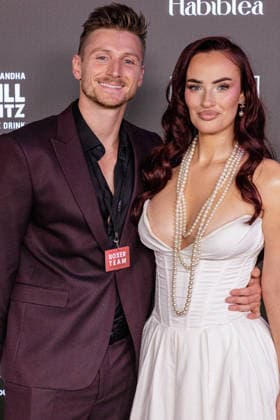 06.06.2026. Leverkusen. (l-r) Tommy Pedroni mit Freundin Paulina am Rande des Fame Fighting, das große Promibox-Event von BILD und Eugen Lopez in der Leverkusener Ostermann Arena. Zum ersten Mal in Kooperation mit dem britischen Pendant Misfits Boxing und dem internationalen Medienpartner The Sun. Leverkusen Ostermann Arena Nordrhein-Westfalen Deutschland *** 06 06 2026 Leverkusen l r Tommy Pedroni with girlfriend Paulina on the sidelines of Fame Fighting, the big celebrity boxing event organized by BILD and Eugen Lopez at the Ostermann Arena in Leverkusen For the first time in cooperation with the British counterpart Misfits Boxing and the international media partner The Sun Leverkusen Ostermann Arena North Rhine-Westphalia Germany