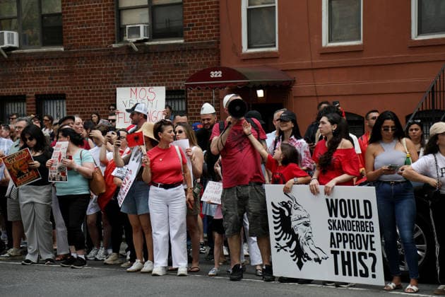 Protest in Support of Demonstrations in Albania in front of Albanian Embassy in New York City, USA. Protesters hold signs and Albanian national flags as they take part in a demonstration in front of the Albanian Consulate in New York, USA, on June 6, 2026. Protesters are supporting demonstrations in Albania opposing the construction of a luxury tourism complex project in the protected area of Narta Lagoon in the city of Vlore, linked to US President Donald Trump s son-in-law, Jared Kushner, and his wife, Ivanka Trump. The project was planned for two areas along the Adriatic coast, the protected delta area of Vjosa-Narta and the nearby uninhabited island of Sazan, once a secret communist military base. Light Studio Agency Dritan Haxhia New Copyright: xLightxStudioxAgencyx xDritanxHaxhiax