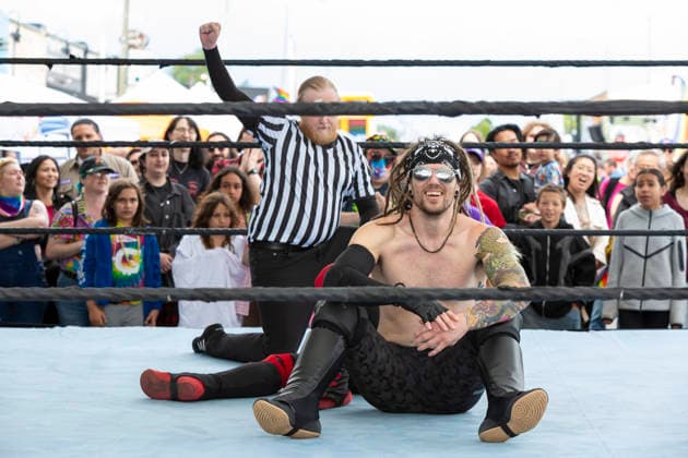 June 6, 2026, Seattle, Washington, USA: A wrestler reacts to a throw during the Pride Championship event at the White Center Pride festival in Seattle on Saturday, June 6, 2026. Seattle USA - ZUMAg235 20260606_zap_g235_033 Copyright: xPaulxChristianxGordonx