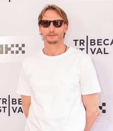 June 6, 2026, New York, New York, USA: Jouri Smit attends premiere of Only What We Carry at Tribeca Film Festival at SVA Theatre in New York, NY on June 6, 2026. New York USA - ZUMAr339 20260606_znp_r339_076 Copyright: xLevxRadinx
