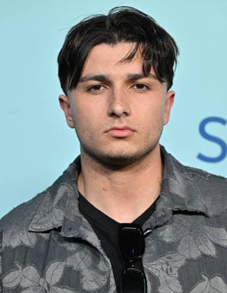 Apple TV™s ˜Shrinking™ Emmy FYC Shaun Baughman arriving to Apple TV™s Shrinking Emmy FYC event screening held at the Directors Guild Theatre on June 6, 2026 in Los Angeles, CA. Los Angeles Directors Guild Theatre California USA Copyright: xLisaxOConnorx xAFF-USA.comx