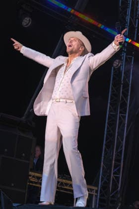 British singer songwriter, Matthew Weston Goss in Southampton, UK - 06 Jun 2026 British singer songwriter, Matthew Weston Goss, known as Matt Goss, former member of UK boy band Bros, performs live on stage at Let s Rock Festival at St Mary s Stadium. He was the lead singer of 1980s pop group Bros. In 1989, Bros won the Brit Award for Breakthrough Artist . Southampton United Kingdom Copyright: xDawnxFletcher-Parkx xSOPAxImagesx DSCF3622