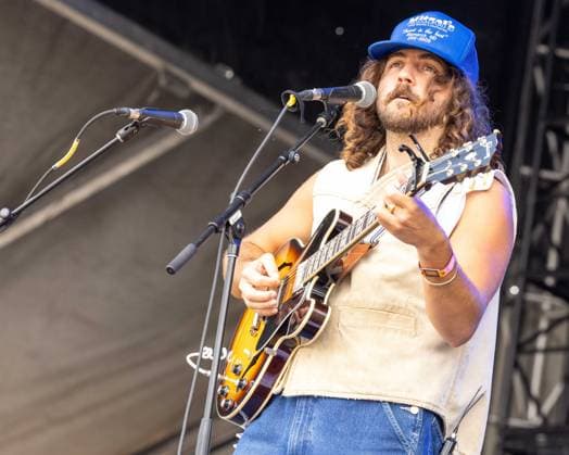 June 6, 2026, Lexington, Kentucky, U.S: Musician HAZLETT (MITCHELL HAZLETT LEWIS) during Railbird Music Festival in Lexington, Kentucky Lexington U.S  - ZUMAs135 20260606_zap_s135_018 Copyright: xDanielxDeSloverx