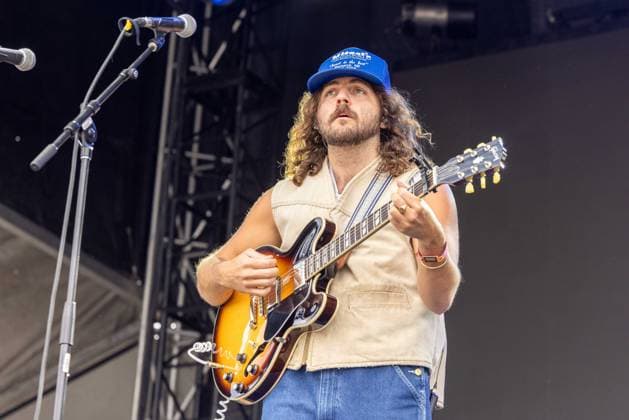 June 6, 2026, Lexington, Kentucky, U.S: Musician HAZLETT (MITCHELL HAZLETT LEWIS) during Railbird Music Festival in Lexington, Kentucky Lexington U.S  - ZUMAs135 20260606_zap_s135_022 Copyright: xDanielxDeSloverx