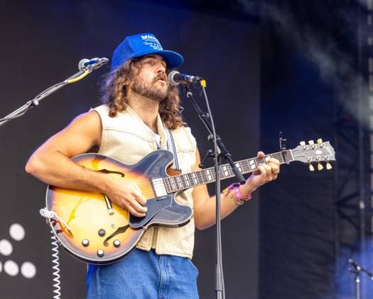 June 6, 2026, Lexington, Kentucky, U.S: Musician HAZLETT (MITCHELL HAZLETT LEWIS) during Railbird Music Festival in Lexington, Kentucky Lexington U.S  - ZUMAs135 20260606_zap_s135_023 Copyright: xDanielxDeSloverx