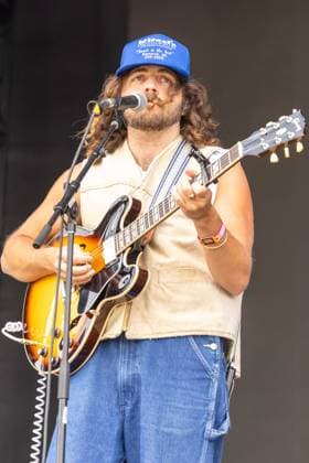 June 6, 2026, Lexington, Kentucky, U.S: Musician HAZLETT (MITCHELL HAZLETT LEWIS) during Railbird Music Festival in Lexington, Kentucky Lexington U.S  - ZUMAs135 20260606_zap_s135_025 Copyright: xDanielxDeSloverx