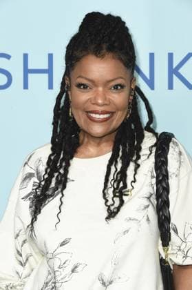Yvette Nicole Brown at arrivals for SHRINKING Official Emmy FYC Red Carpet, Directors Guild of America DGA Theater Complex, Los Angeles, CA, June 06, 2026. Photo By: Elizabeth Goodenough Everett Collection SHRINKING Official Emmy FYC Red Carpet PUBLICATIONXNOTxINxCANxCHNxFRAxITAxJPNxNORxPOLxRUSxESPxUKxUSA
