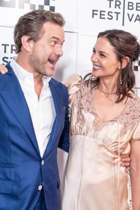 June 6, 2026, New York, New York, USA: Joshua Jackson and Katie Holmes attend premiere of Happy Hours at Tribeca Film Festival at BMCC in New York, NY on June 6, 2026. New York USA - ZUMAr339 20260606_znp_r339_173 Copyright: xLevxRadinx