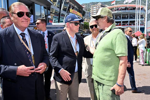 Prince Albert II of Monaco and Jean Luc Reichmann in the paddocks of the Formula 1 Louis Vuitton Grand Prix of Monaco 2026, in Monte Carlo, Monaco, on June 6, 2026 Bruno Bebert Bestimage Celebs in the paddocks of the Formula 1 Louis Vuitton Grand Prix of Monaco 2026, in Monte Carlo, Monaco, on June 6, 2026 dans les paddocks du Formula 1 Louis Vuitton Grand Prix de Monaco 2026, à Monte Carlo, Monaco, le 6 juin 2026 Bruno Bebert Bestimage Celebs in the paddocks of the Formula 1 Louis Vuitton Grand Prix of Monaco 2026, in Monte Carlo, Monaco, on June 6, 2026 Monte Carlo Monaco Copyright: xBrunoxBebertx xBestimagexBrunoxBebertx xBestimagex