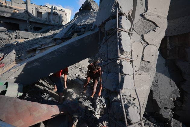 Israeli strike targeted a house in the Maghazi Refugee Camp in the central Gaza Strip GAZA CITY, GAZA, PALESTINE - JUNE 07: Palestinian children inspect the area following Israeli army targeted a house belonging to Fuad Abu Asheba in the Maghazi Refugee Camp, violating the ceasefire reportedly resulted in casualties and injuries, while the targeted house was completely destroyed in Gaza City, Gaza, Palestine, on June 07, 2026. Mahmoud Abu Hamda Anadolu Gaza City Gaza. Editorial use only. Please get in touch for any other usage.  Copyright: x2026xAnadoluxMahmoudxAbuxHamdax