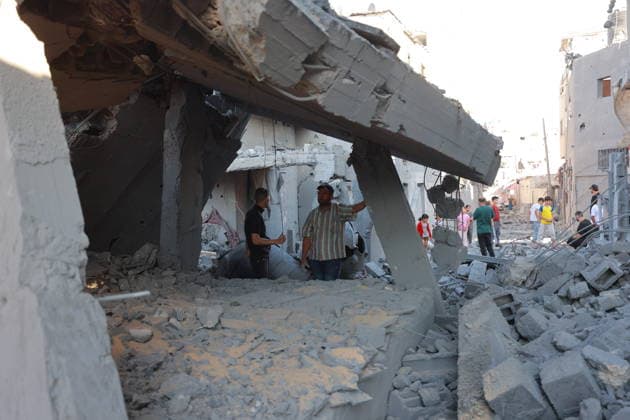 Israeli strike targeted a house in the Maghazi Refugee Camp in the central Gaza Strip GAZA CITY, GAZA, PALESTINE - JUNE 07: Palestinians inspect the area following Israeli army targeted a house belonging to Fuad Abu Asheba in the Maghazi Refugee Camp, violating the ceasefire reportedly resulted in casualties and injuries, while the targeted house was completely destroyed in Gaza City, Gaza, Palestine, on June 07, 2026. Mahmoud Abu Hamda Anadolu Gaza City Gaza. Editorial use only. Please get in touch for any other usage.  Copyright: x2026xAnadoluxMahmoudxAbuxHamdax