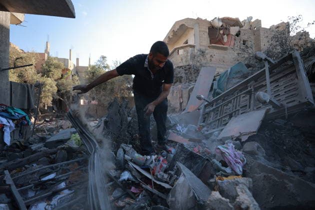 Israeli strike targeted a house in the Maghazi Refugee Camp in the central Gaza Strip GAZA CITY, GAZA, PALESTINE - JUNE 07: A Palestinian inspects the area following Israeli army targeted a house belonging to Fuad Abu Asheba in the Maghazi Refugee Camp, violating the ceasefire reportedly resulted in casualties and injuries, while the targeted house was completely destroyed in Gaza City, Gaza, Palestine, on June 07, 2026. Mahmoud Abu Hamda Anadolu Gaza City Gaza. Editorial use only. Please get in touch for any other usage.  Copyright: x2026xAnadoluxMahmoudxAbuxHamdax