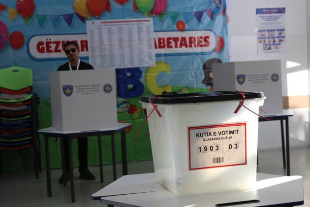 Early general election in Kosovo PRISTINA, KOSOVO - JUNE 7: Voters cast their ballots during the snap general election in Pristina, Kosovo, on June 7, 2026. Polling stations opened across the country as voting began in the early general election. Erkin Keci Anadolu Pristina Kosovo. Editorial use only. Please get in touch for any other usage.  Copyright: x2026xAnadoluxErkinxKecix