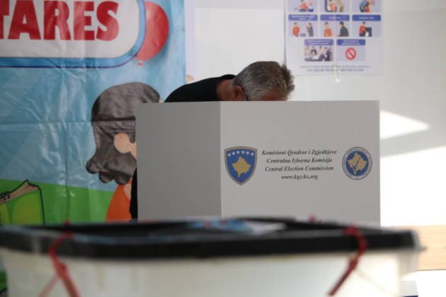 Early general election in Kosovo PRISTINA, KOSOVO - JUNE 7: Voters cast their ballots during the snap general election in Pristina, Kosovo, on June 7, 2026. Polling stations opened across the country as voting began in the early general election. Erkin Keci Anadolu Pristina Kosovo. Editorial use only. Please get in touch for any other usage.  Copyright: x2026xAnadoluxErkinxKecix