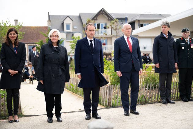 Sebastien Lecornu At D-Day Commemoration - Normandy Catherine Vautrin, minister of the Armed Forces and War Veterans, Sebastien Lecornu, prime minister, and John Healey, UK Secretary of State for Defence, attend the international ceremony marking the 82nd anniversary of the Normandy Landings in Langrune-sur-Mer, France on June 6, 2026. Photo by Gregoire Campione Pool ABACAPRESS.COM France  Copyright: xCampionexGregoire ABACAx
