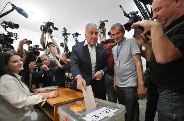 Armenia Parliamentary Election 9184652 07.06.2026 Strong Armenia party leader Samvel Karapetyan casts his ballot at a polling station during the Armenian parliamentary election in Yerevan, Armenia. Yuri Kochetkov Sputnik Yerevan Armenia  Copyright: xYurixKochetkovx
