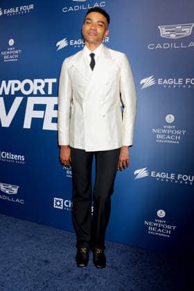 USA - Newport Beach TV Festival - Newport Beach LOS ANGELES - JUN 6: Owen Thiele at the Newport Beach TV Festival at the Lido Theater on June 6, 2026 in Newport Beach, CA Newport Beach CA USA  Copyright: xKathyxHutchinsx xHutchinsxPhotox