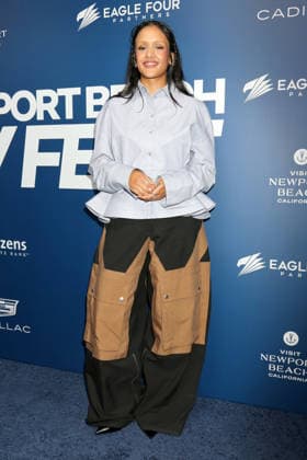USA - Newport Beach TV Festival - Newport Beach LOS ANGELES - JUN 6: Shabana Azeez at the Newport Beach TV Festival at the Lido Theater on June 6, 2026 in Newport Beach, CA Newport Beach CA USA  Copyright: xKathyxHutchinsx xHutchinsxPhotox