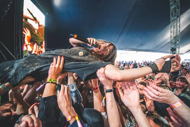Sofia Isella live at Northside 2026 Aarhus, Denmark. 06th, June 2026. The American singer and musician Sofia Isella performs a live concert during the Danish music festival Northside 2026 in Aarhus. Here she is seen crowd surfing on the concert goers. Denmark, Aarhus  Copyright: xGonzalesxPhoto RolfxMeldgaardx