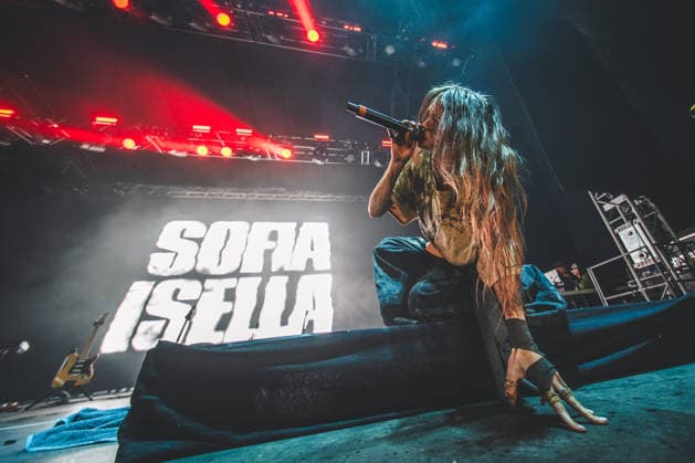 Sofia Isella live at Northside 2026 Aarhus, Denmark. 06th, June 2026. The American singer and musician Sofia Isella performs a live concert during the Danish music festival Northside 2026 in Aarhus. Denmark, Aarhus  Copyright: xGonzalesxPhoto RolfxMeldgaardx