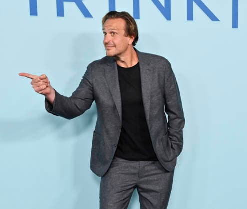 Cast member Jason Segal attends Apple TV s dramatic comedy series Shrinking Emmy FYC Event screening at the DGA Theatre Complex on Saturday, June 6, 2026. Storyline: A grieving therapist starts to tell his clients exactly what he thinks. Ignoring his training and ethics, he finds himself making huge changes to people s lives - including his own.  LAP2026060606 JIMxRUYMEN