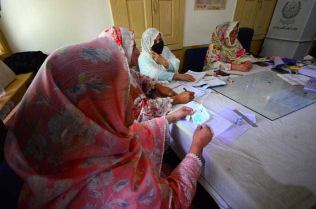 Voting begins in Pakistan s Gilgit-Baltistan polls GILGIT-BALTISTAN, PAKISTAN - JUNE 07: Voters queued up outside polling stations as voting began in elections in Pakistan s Gilgit-Baltistan region to elect a new government for a five-year term on June 07, 2026. Voting stations opened at 8 am (0300GMT) and will continue until 5 pm (1200GMT). Some 396 candidates are competing for 24 direct seats in the regional Legislative Assembly, with 266 of them independent candidates and 130 representing different national and regional political and religiopolitical parties, according to figures by the regional election commission. Hussain Ali Anadolu Gilgit-Baltistan Pakistan. Editorial use only. Please get in touch for any other usage.  Copyright: x2026xAnadoluxHussainxAlix