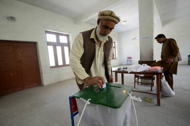 Voting begins in Pakistan s Gilgit-Baltistan polls GILGIT-BALTISTAN, PAKISTAN - JUNE 07: Voters queued up outside polling stations as voting began in elections in Pakistan s Gilgit-Baltistan region to elect a new government for a five-year term on June 07, 2026. Voting stations opened at 8 am (0300GMT) and will continue until 5 pm (1200GMT). Some 396 candidates are competing for 24 direct seats in the regional Legislative Assembly, with 266 of them independent candidates and 130 representing different national and regional political and religiopolitical parties, according to figures by the regional election commission. Hussain Ali Anadolu Gilgit-Baltistan Pakistan. Editorial use only. Please get in touch for any other usage.  Copyright: x2026xAnadoluxHussainxAlix
