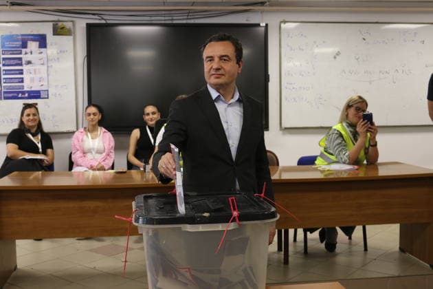 Early general election in Kosovo PRISTINA, KOSOVO - JUNE 7: Kosovo’s current Prime Minister Albin Kurti casts his vote during the snap general election in Pristina, Kosovo, on June 7, 2026. Erkin Keci Anadolu Pristina Kosovo. Editorial use only. Please get in touch for any other usage.  Copyright: x2026xAnadoluxErkinxKecix