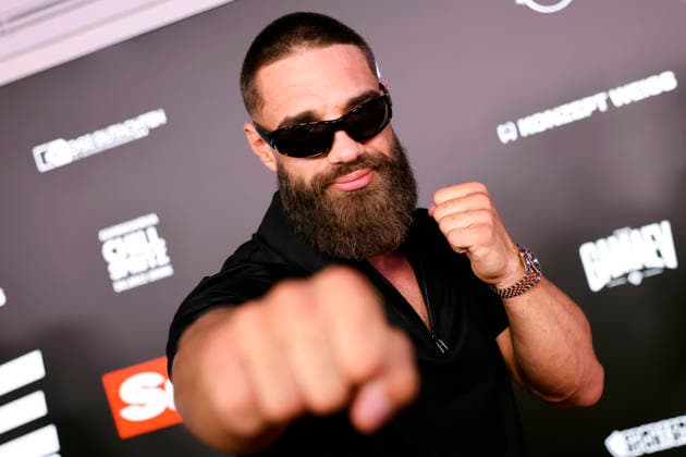 Reality-Star Aleks Petrovic bei Fame Fighting International, dem großen Promi-Boxen von BILD und Eugen Lopez - erstmalig in Kooperation mit Misfits Boxing und dem britischen Medienpartner The Sun - in der Leverkusener Ostermann Arena. Leverkusen, 06.06.2026 NRW Deutschland *** Reality star Aleks Petrovic at Fame Fighting International, the big celebrity boxing event organized by BILD and Eugen Lopez for the first time in cooperation with Misfits Boxing and British media partner The Sun at the Ostermann Arena Leverkusen, 06 06 2026 NRW Germany Copyright: xChristophxHardtx