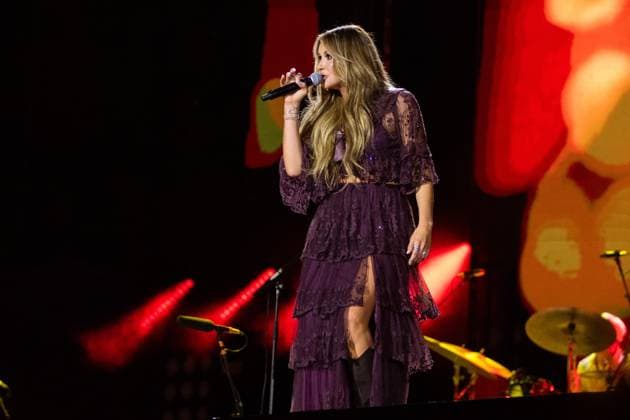 CARLY PEARCE on stage for CMA Fest 2026 - SAT, , Nashville, TN, June 06, 2026. Photo By: Justin Renfroe Everett Collection CMA Fest 2026 - SAT PUBLICATIONXNOTxINxCANxCHNxFRAxITAxJPNxNORxPOLxRUSxESPxUKxUSA
