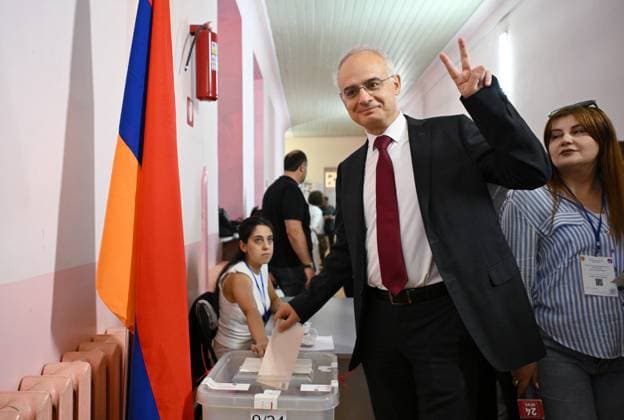 Armenia Parliamentary Election 9184736 07.06.2026 Armenian National Congress party leader and candidate for Prime Minister of Armenia Levon Zourabyan casts his ballot at a polling station during the Armenian parliamentary election in Yerevan, Armenia. Sputnik Sputnik Yerevan Armenia  Copyright: xSputnikx
